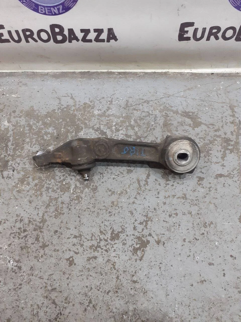 Рычаг нижний передний правый Mercedes W220
