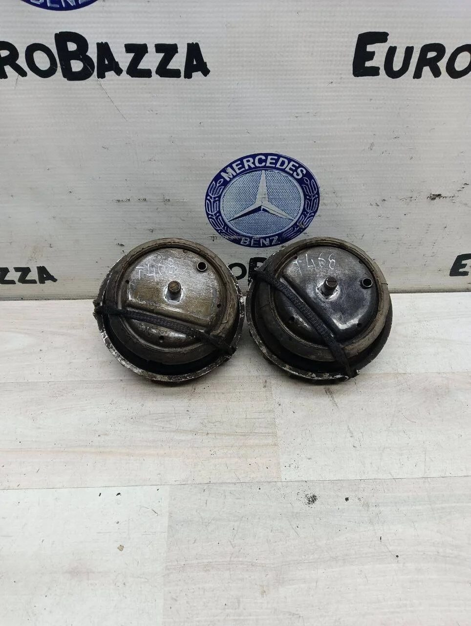 Опора двигателя Mercedes W639 Vito