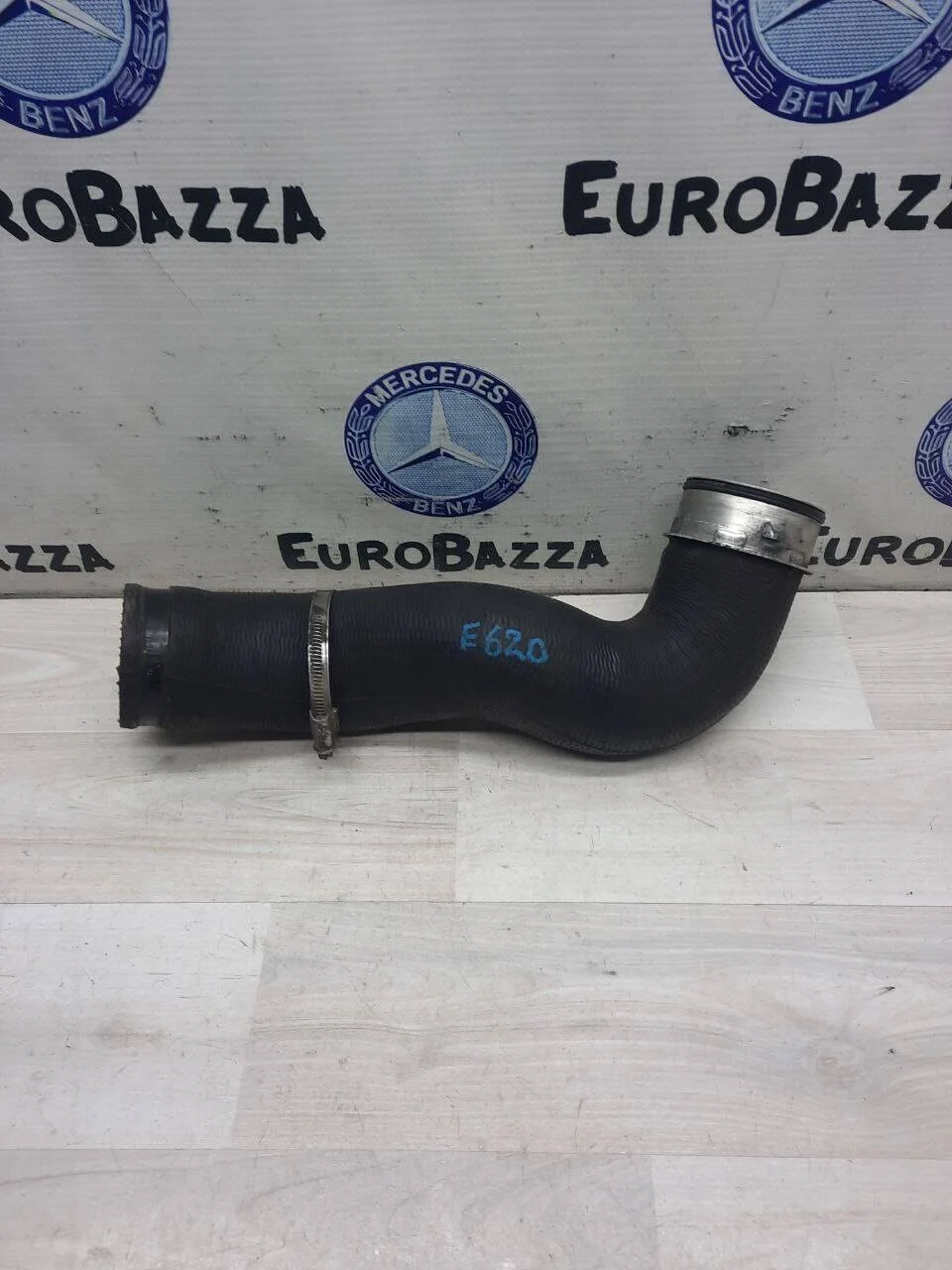 Патрубок интеркулера Mercedes W251