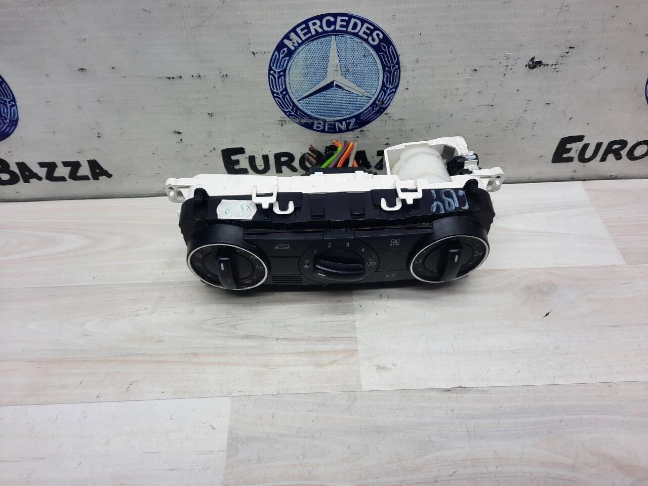 Блок управления климатом Mercedes W245