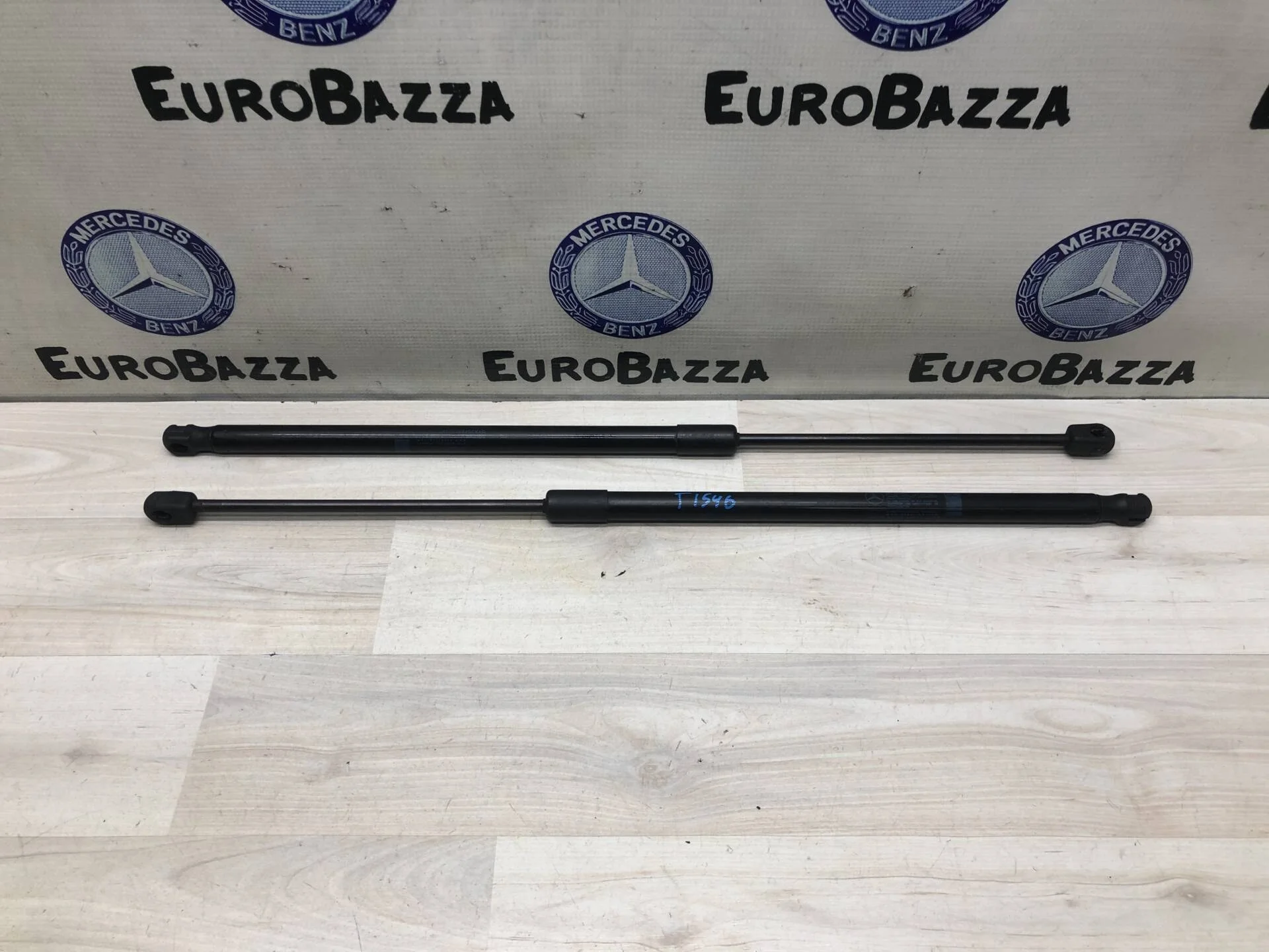 Амортизаторы капота Mercedes W212