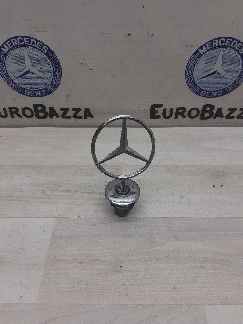 Звезда в капот Mercedes W212