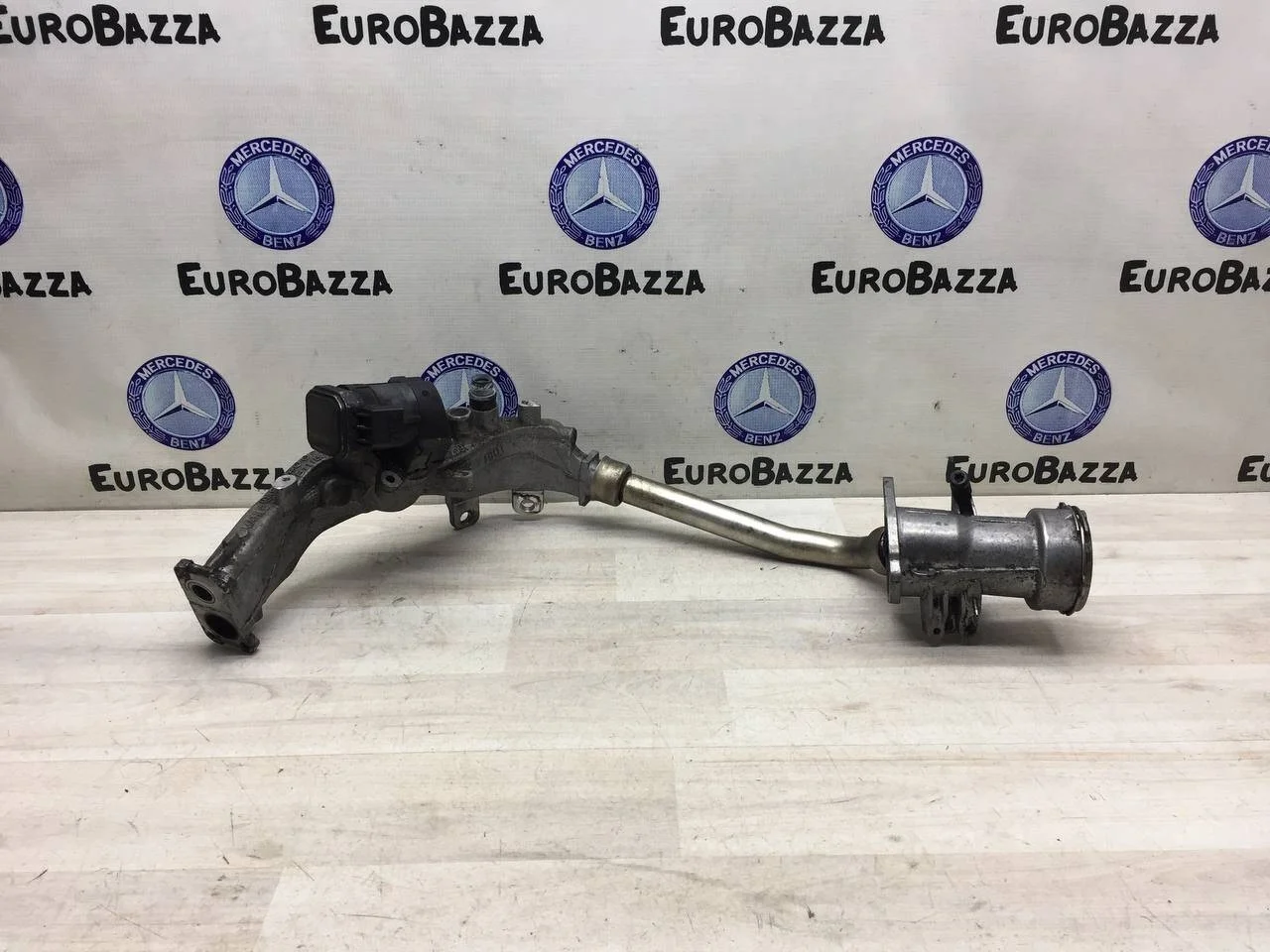 Клапан EGR на радиаторе с камерой Mercedes Om646