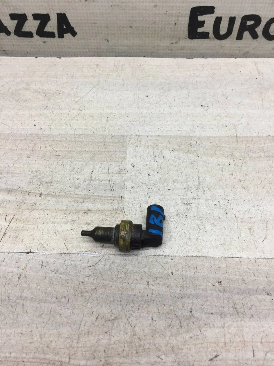 Датчик температуры охлаждающей жидкости Mercedes