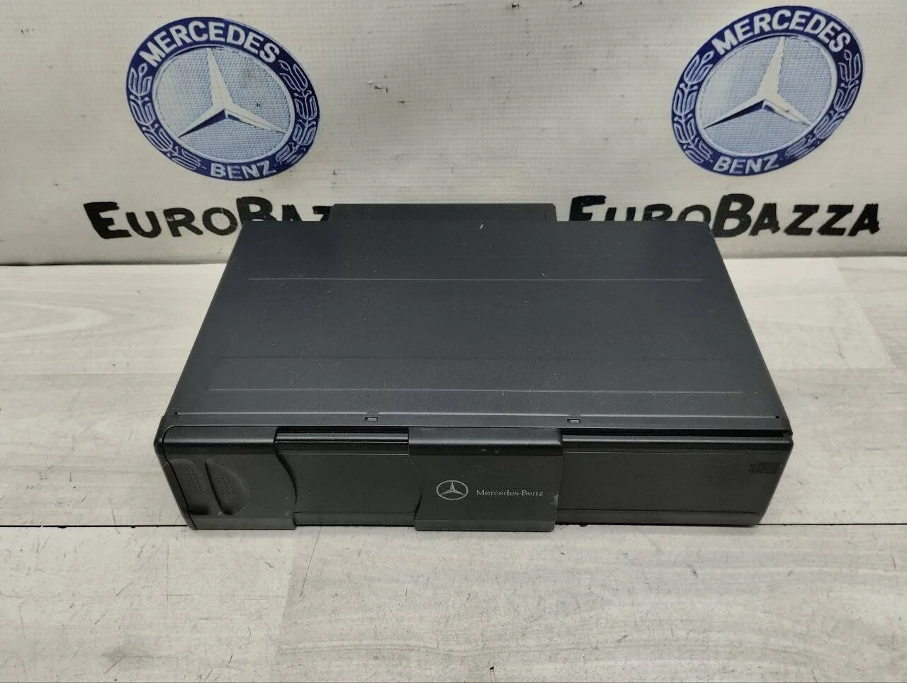 CD-чейнджер Mercedes W220