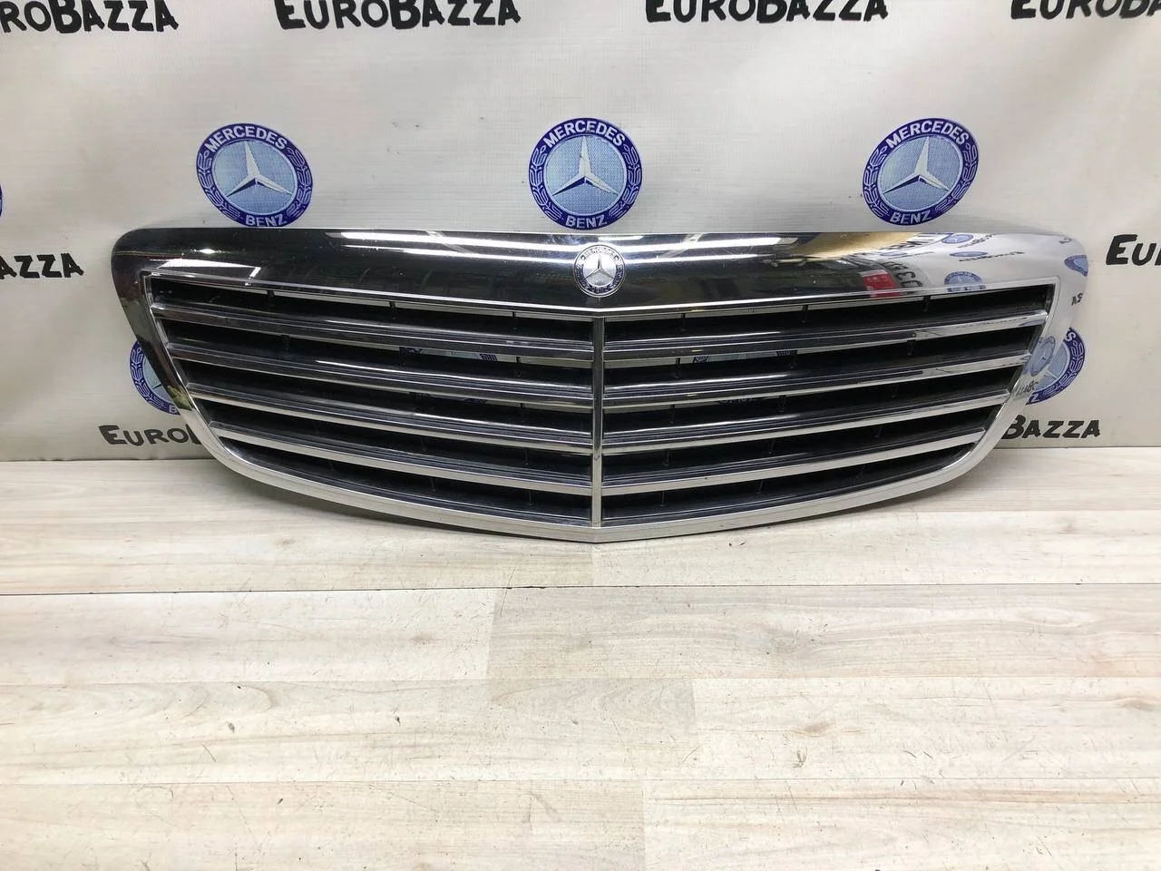 Решетка радиатора Mercedes W221