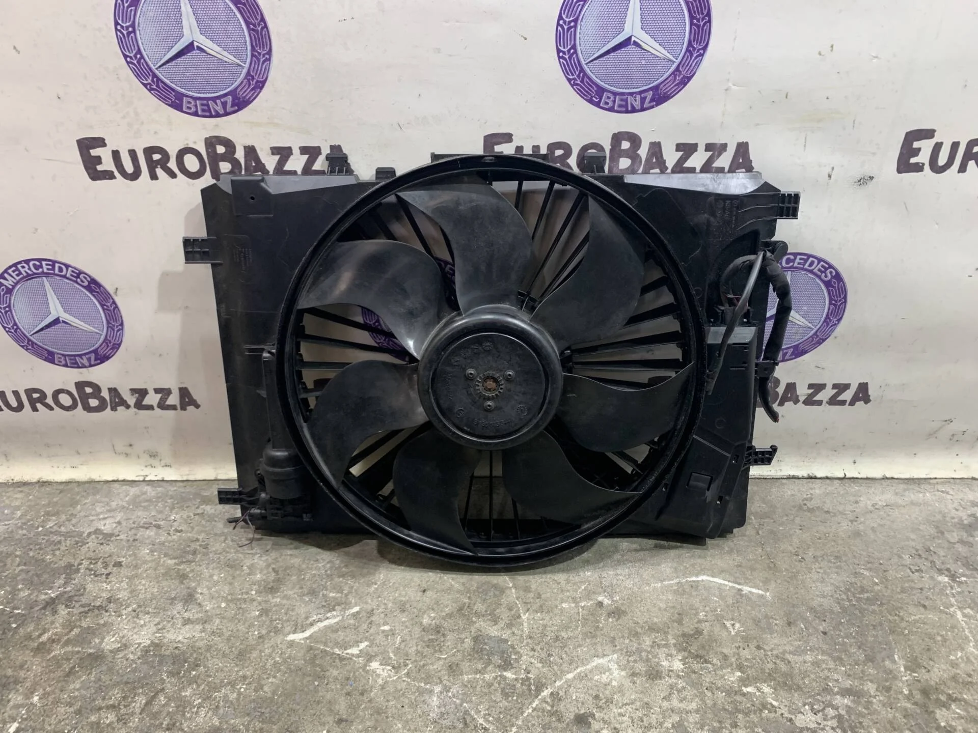 Вентилятор основного радиатора Mercedes W204