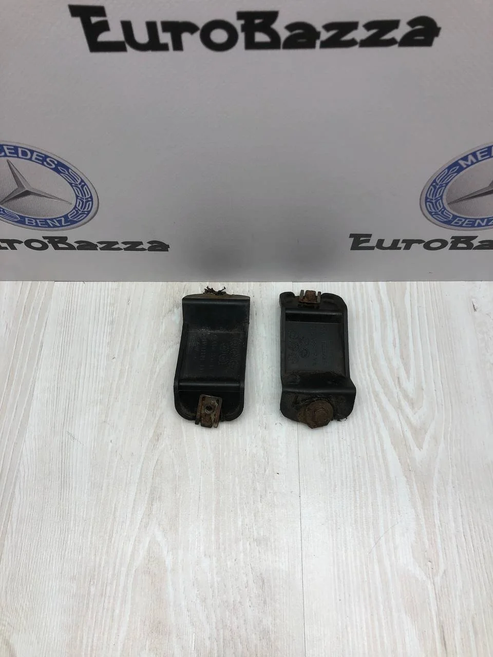 Кронштейн заднего бампера Mercedes W164