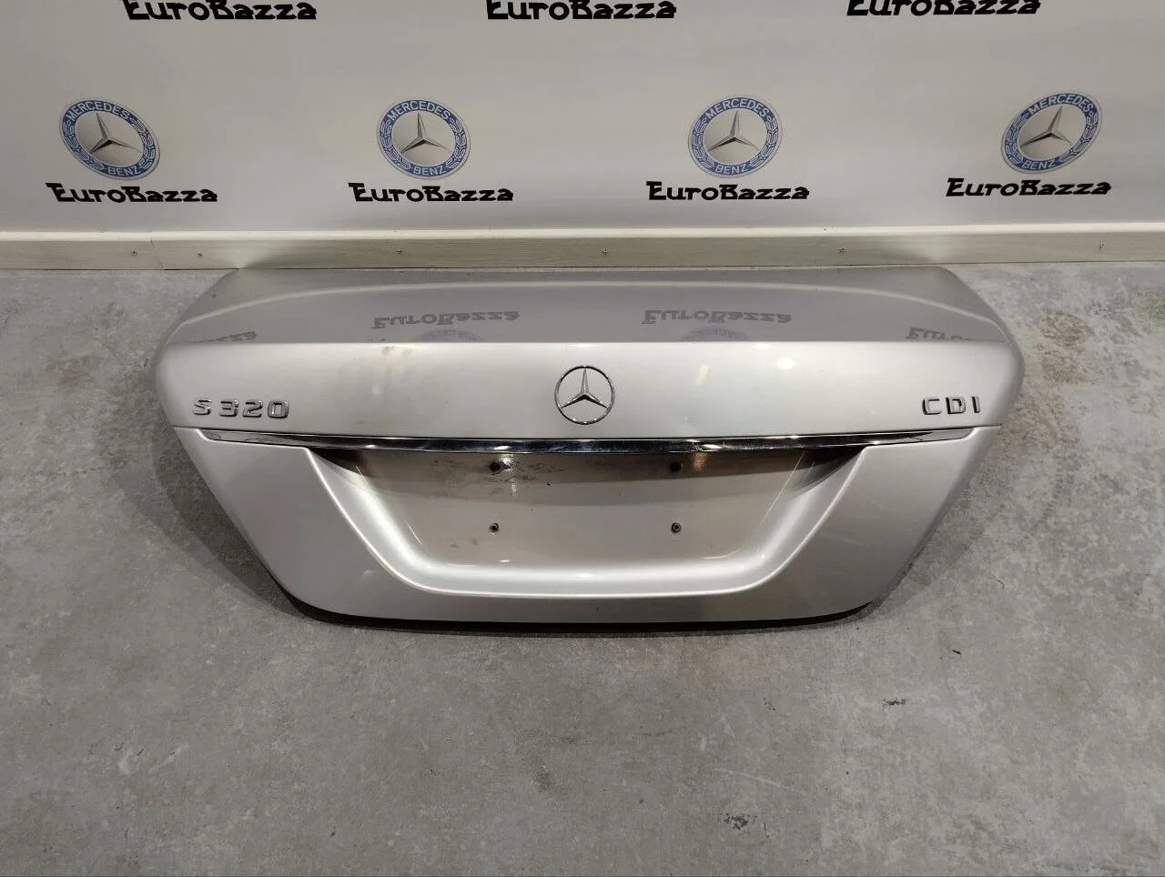 Крышка багажника Mercedes W221