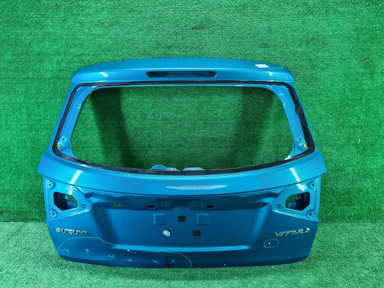 Крышка багажника Suzuki Vitara 2 (2014-2019)