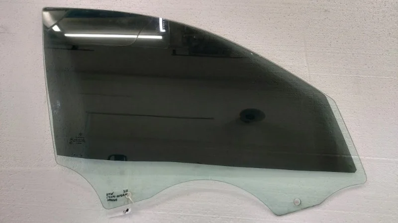 Стекло двери BMW 3-Series 2012 E90