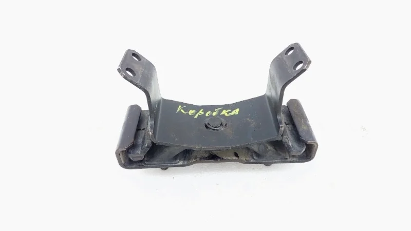 Опора кпп Mitsubishi L200 2019 KK/KL