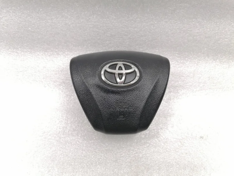 Подушка безопасности в руль Toyota Camry 2015 XV50 55