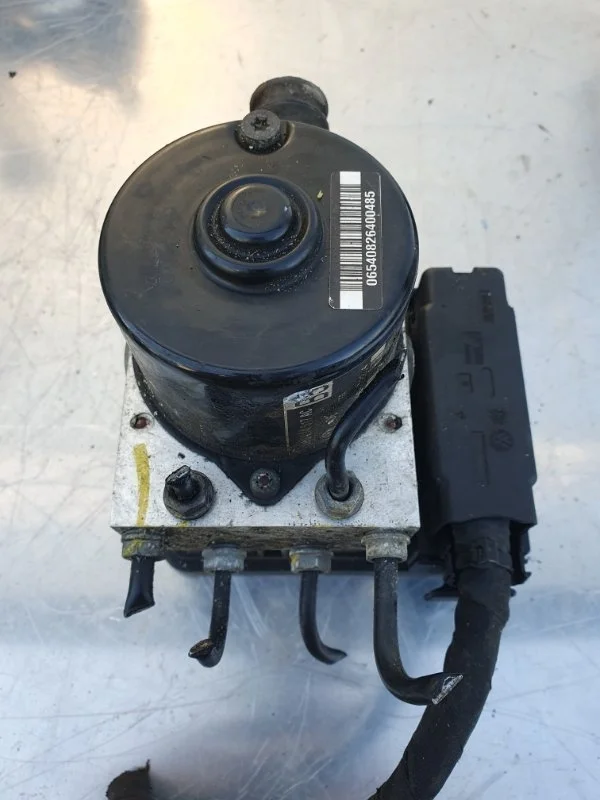 Блок abs Volkswagen Jetta 5 2005-2010 седан