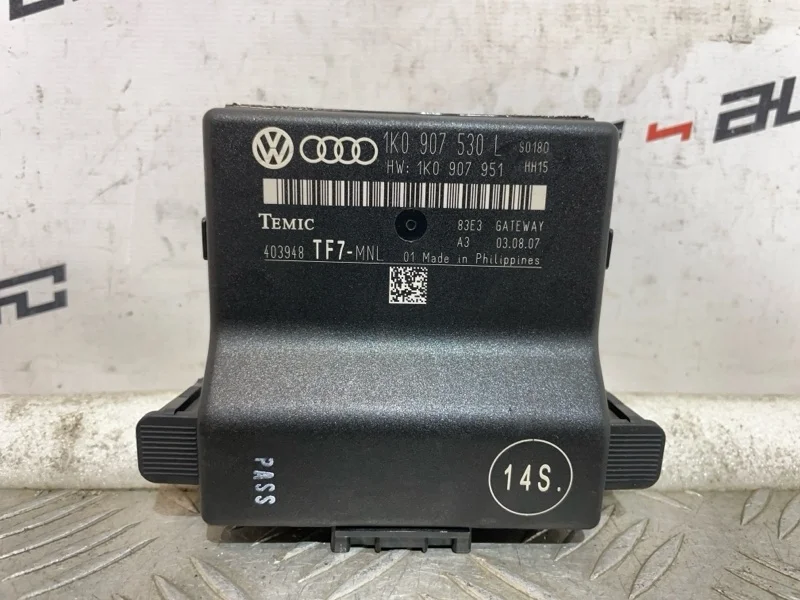 Блок электронный Audi A3 2007 1K0907530L 8P 2.0