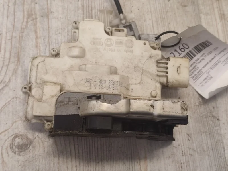 Замок двери VW Touareg 2 2010 - 2018 7P