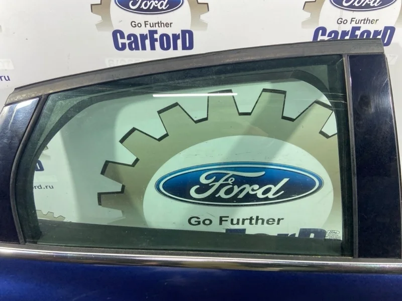 Стекло двери задней правой Ford Focus 3 (11-14)