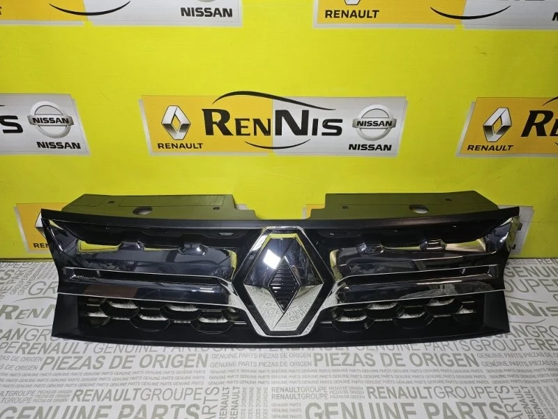 Решетка радиатора Renault Duster 2015