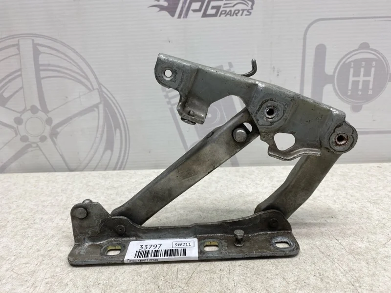 Петля капота левая Mercedes-benz 2004 W211