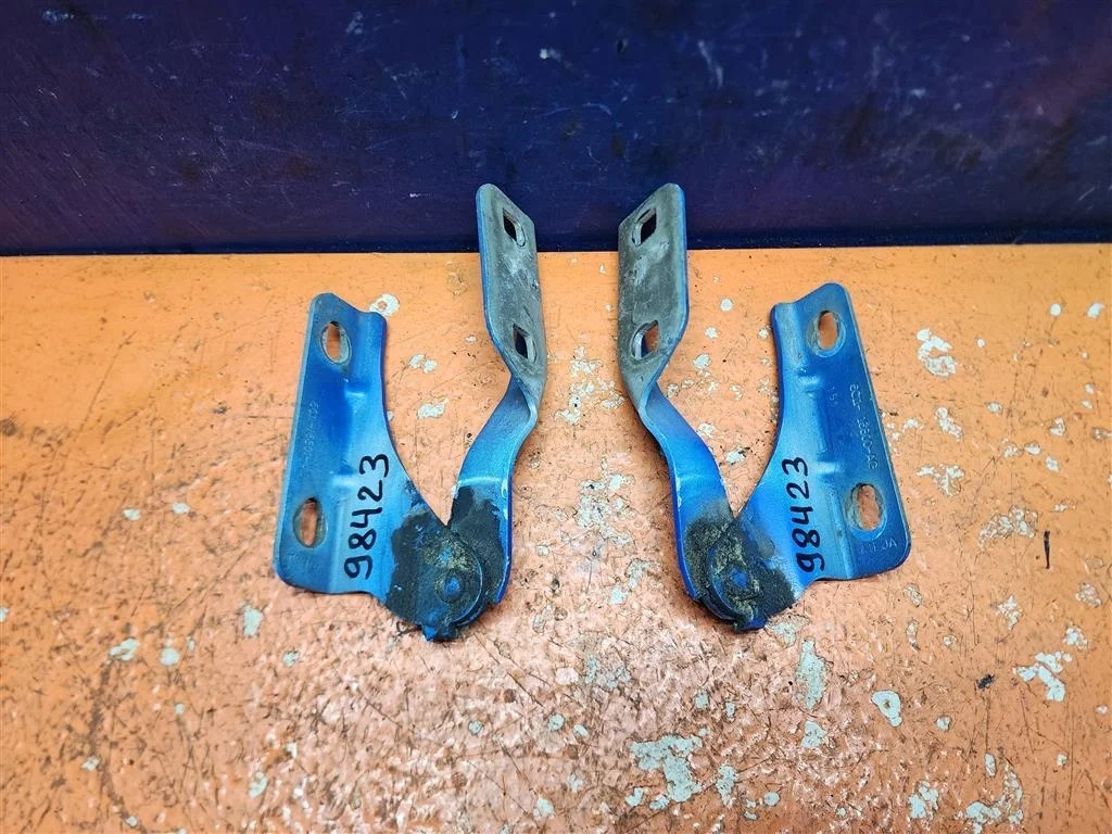 Петля капота левая правая Ford Transit 7 2006-2014