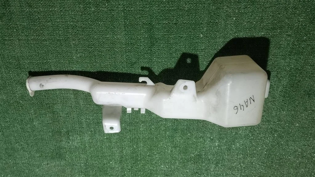 Б.у. бачок расширительный MITSUBISHI GRANDIS NA4W MITSUBISHI GRANDIS NA4W
