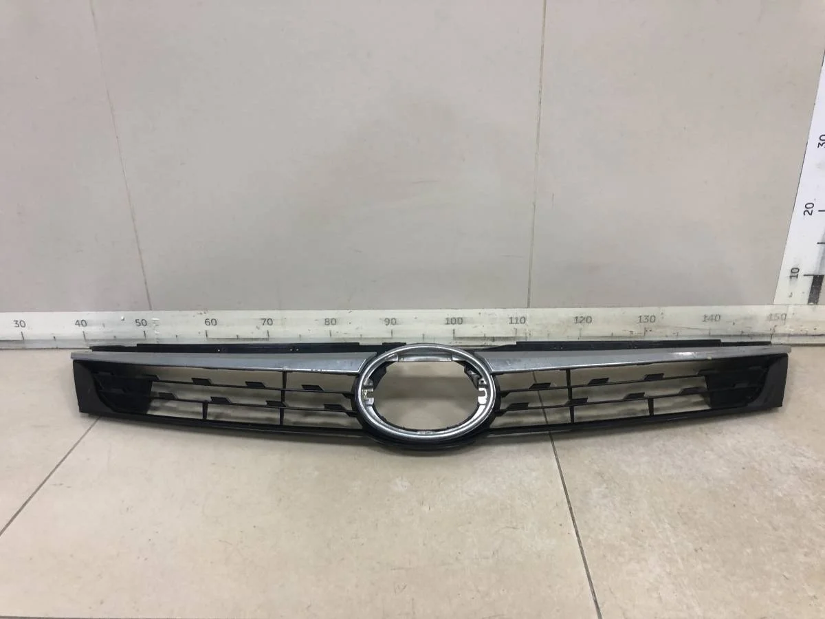 Решетка радиатора Toyota Camry V50 2011-2017