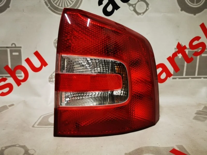 Фонарь SKODA OCTAVIA