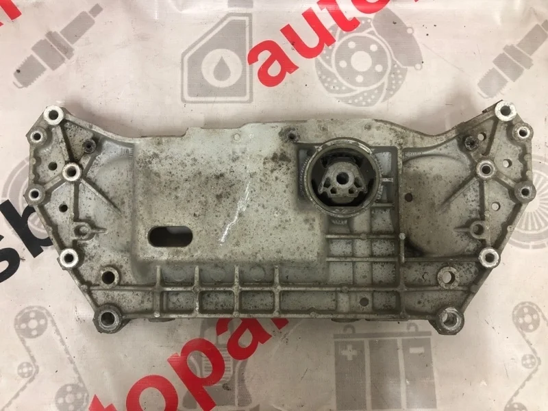 Подрамник передней подвески (двигателя) SKODA OCTAVIA