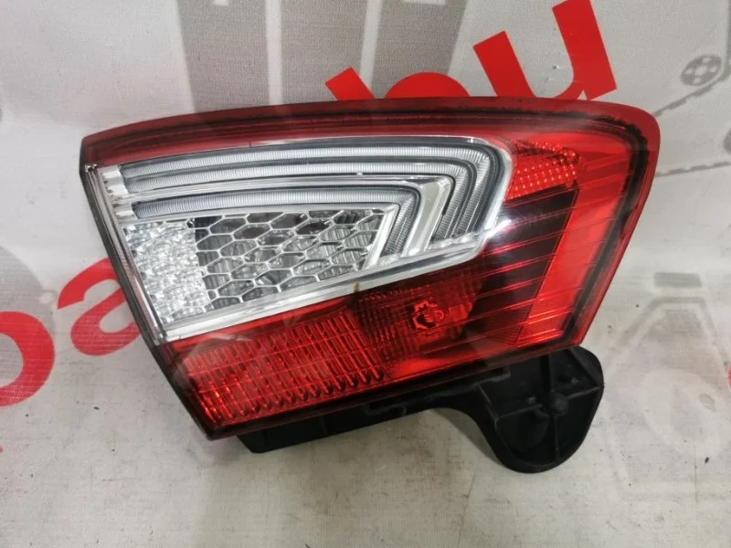 Фонарь FORD MONDEO 4