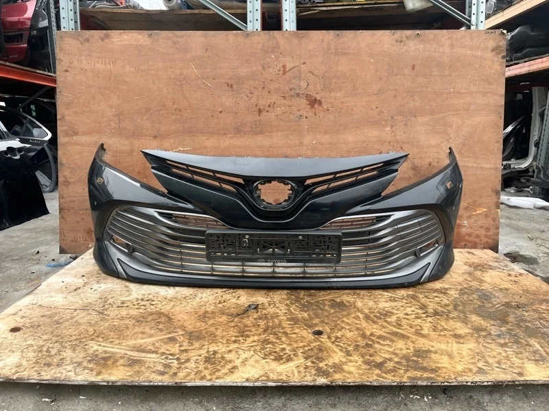 Бампер Toyota Camry 2018-2023 70