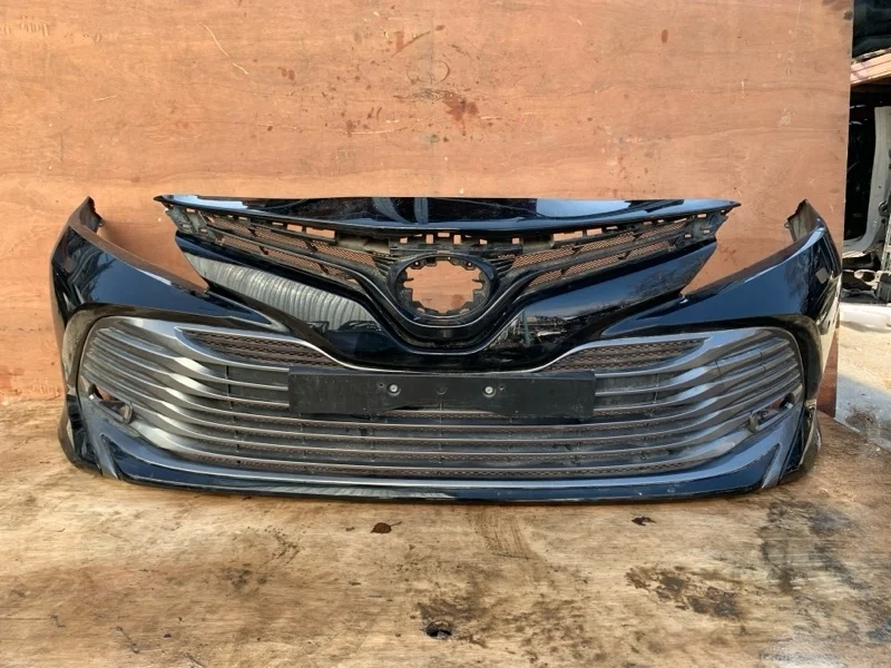 Бампер Toyota Camry 2018-2023 70