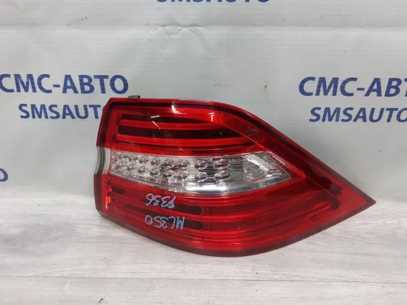 Фонарь на крыло Mercedes-Benz Ml A1669063201 W166 3.0TD, задний правый