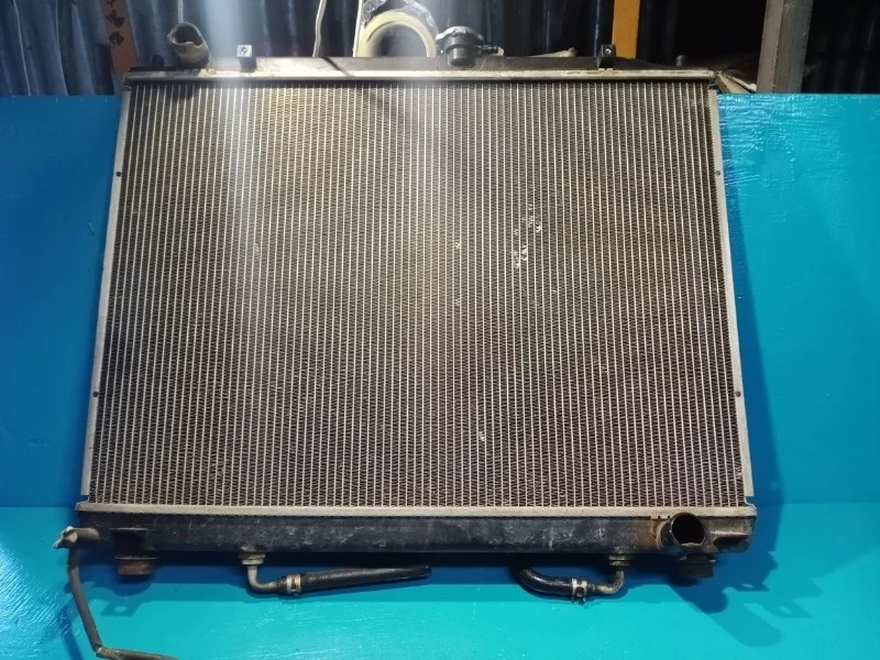 Радиатор охлаждения двигателя MITSUBISHI Pajero 4 2006-2015