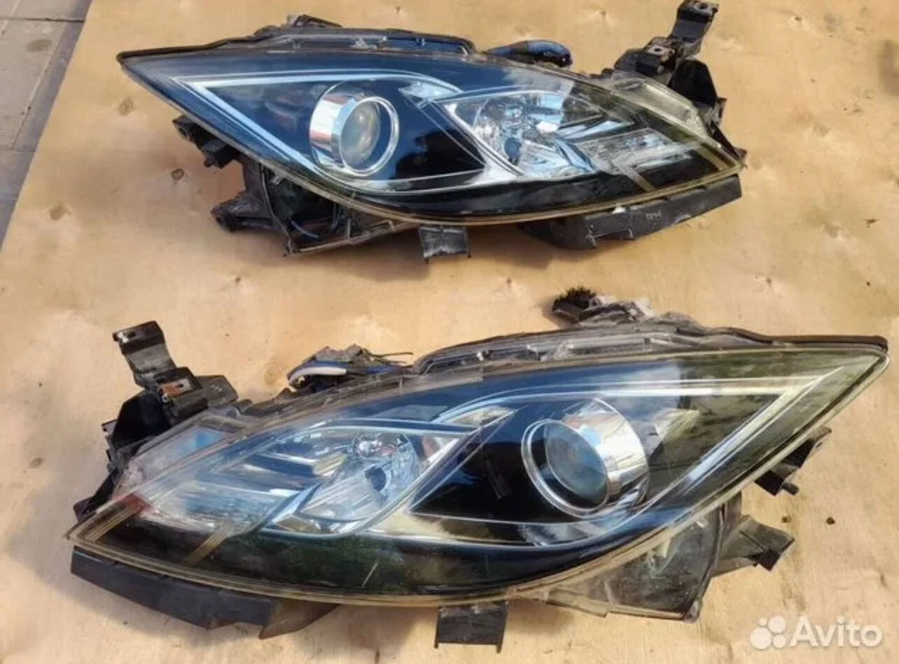 Фара передняя левая и правая Mazda 3 BL