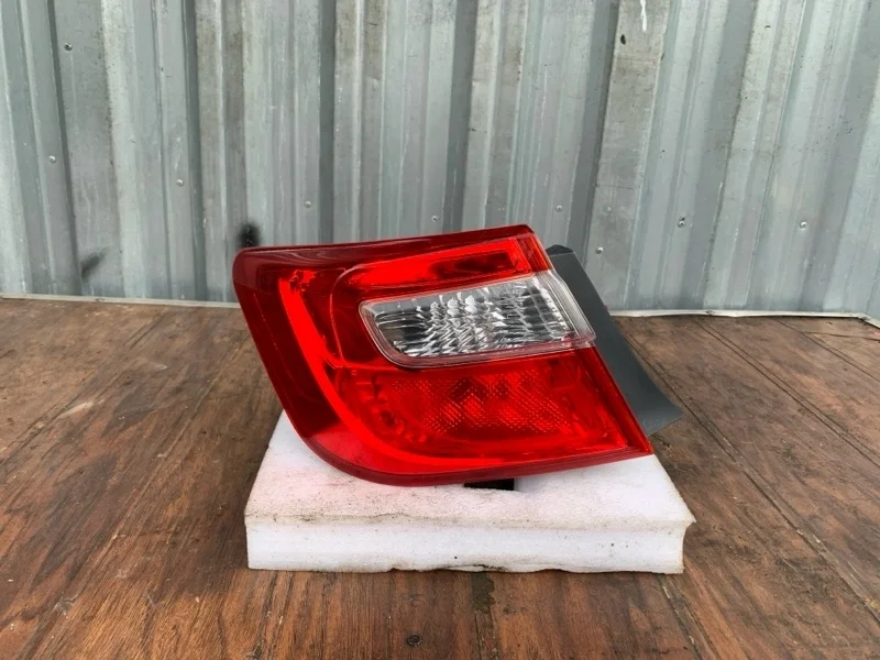 Фонарь Toyota Camry 2011-2014 50
