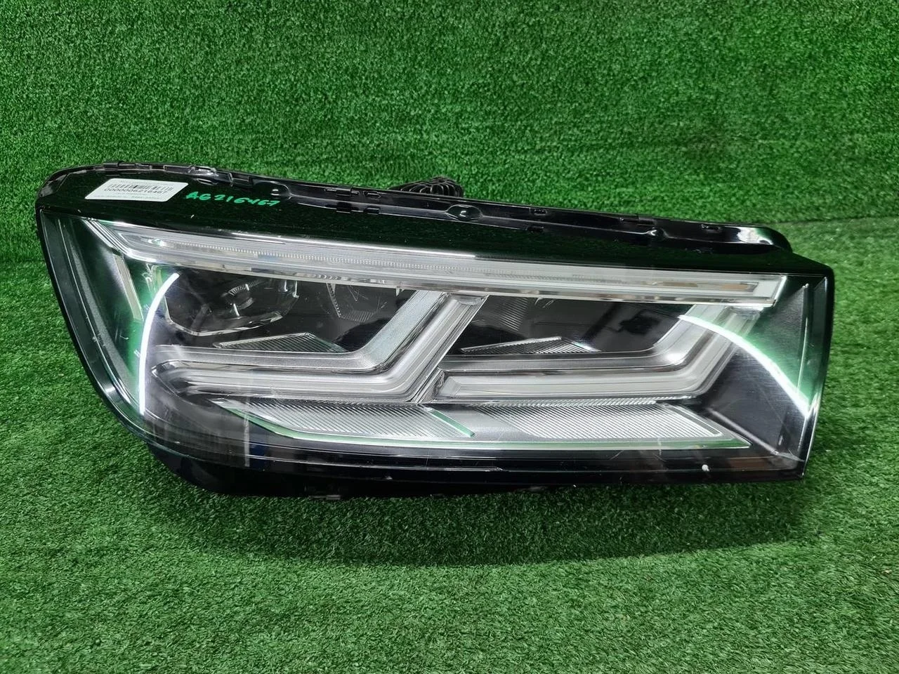 Фара правая А Audi Q5 2 80a (2017-2020)