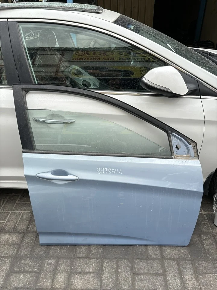 Дверь передняя правая Hyundai Solaris 1