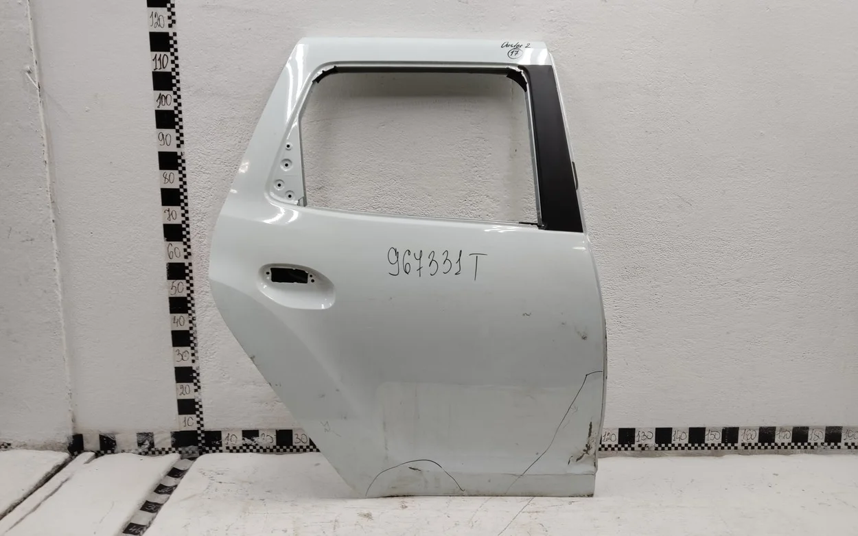 Дверь задняя правая Renault Duster 2