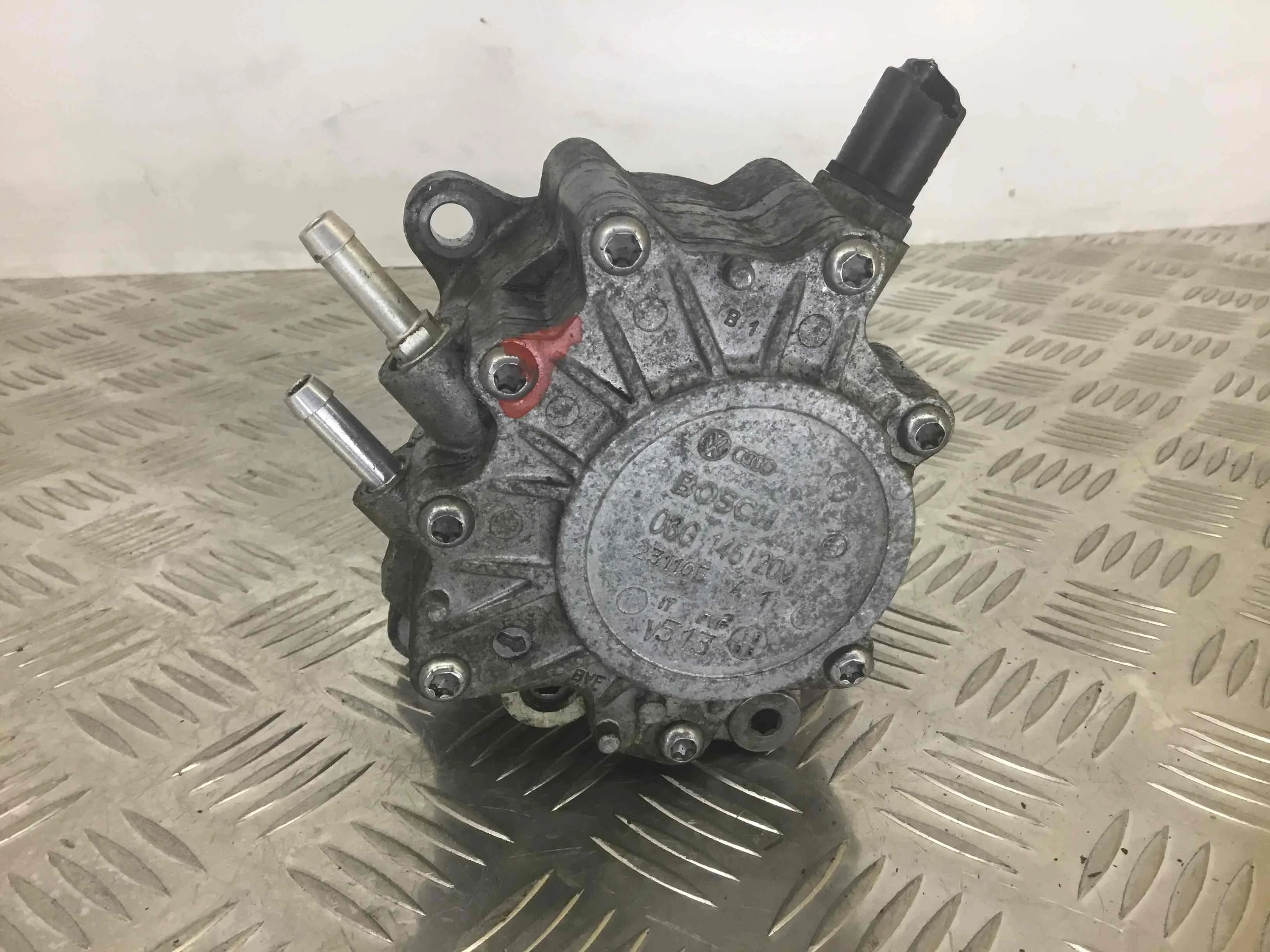 Насос вакуумный Volkswagen Golf 5 поколение (2004-2009) дизель 2.0 TDI Механика Х/б