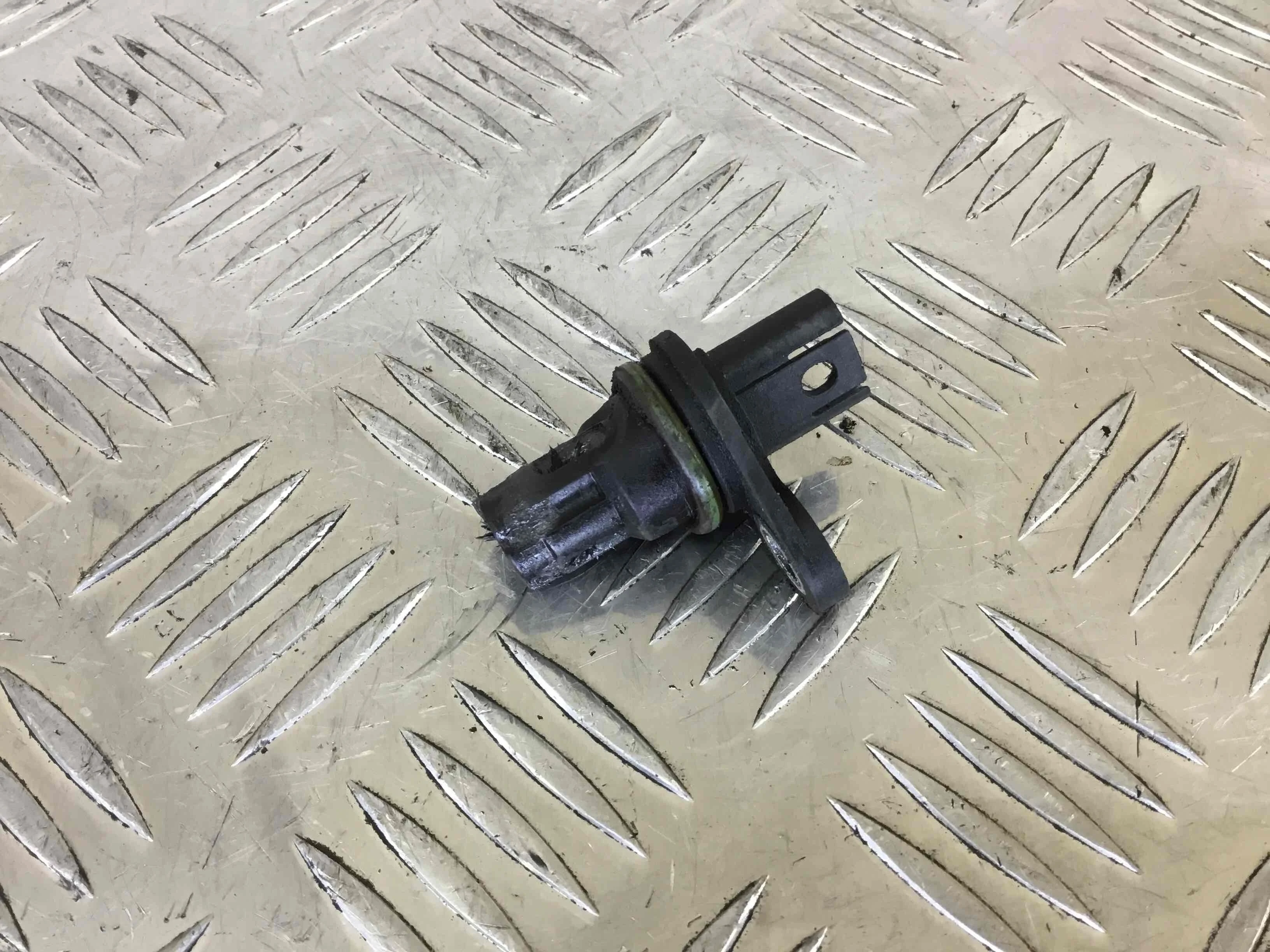 Датчик распредвала BMW 5-Series 5-Series E60 2003 - 2009 бензин 3.0 i Автомат Седан