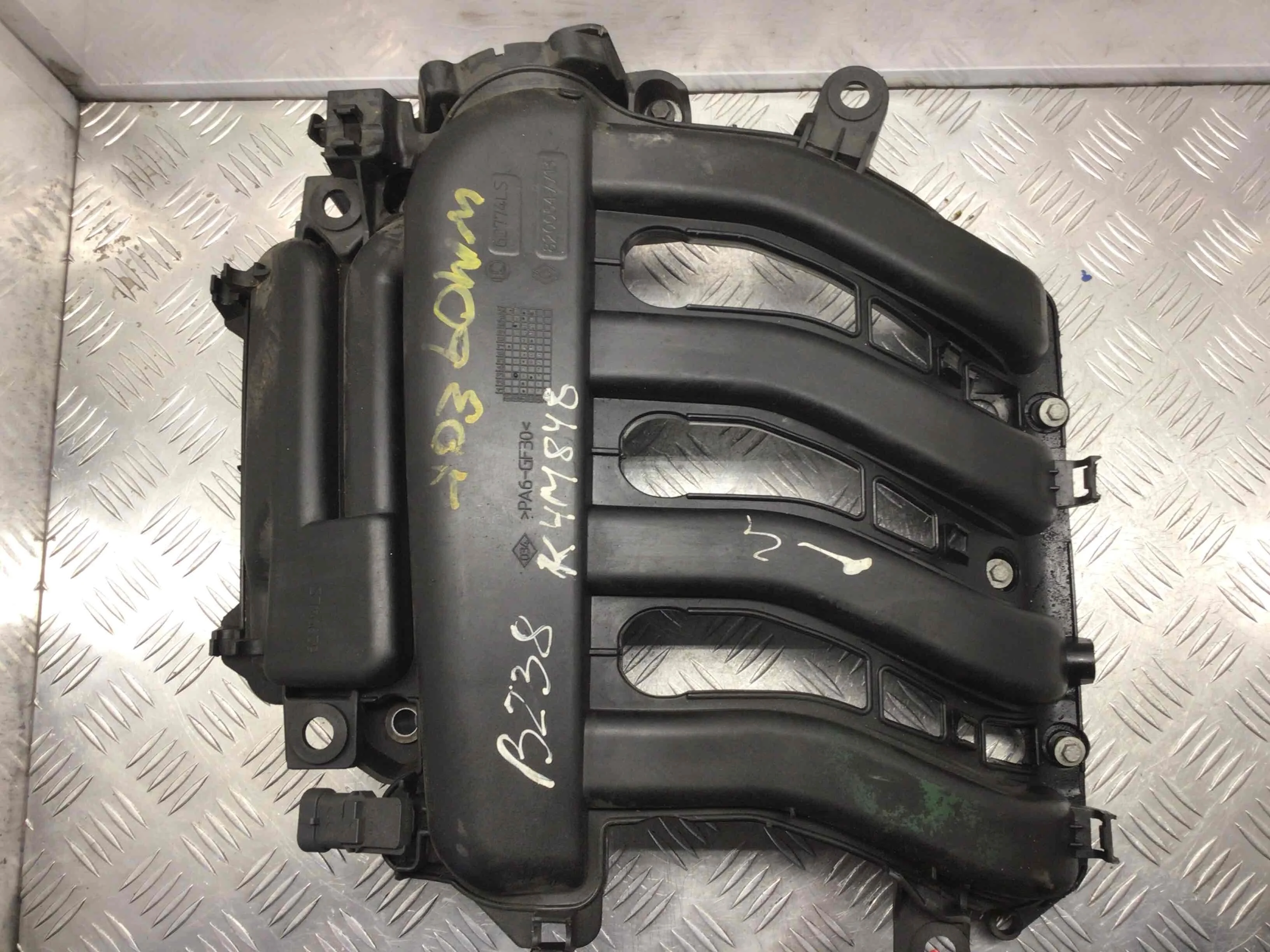 Коллектор впускной Renault Megane Megane II (KM,LM) 2003 - 2009 бензин 1.6 i Механика Х/б