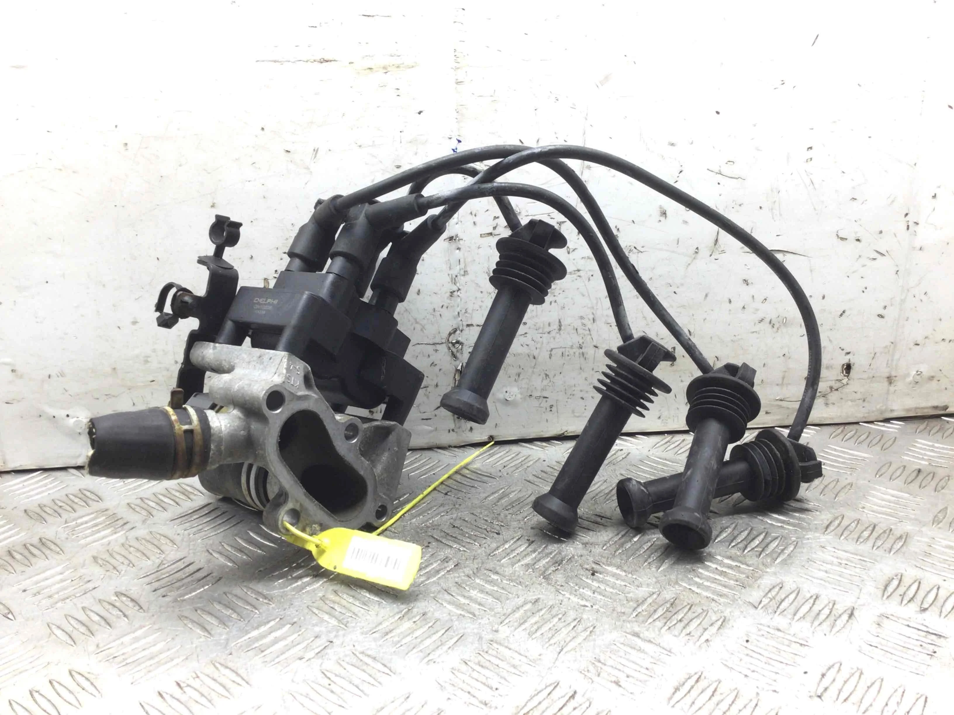Катушка зажигания Ford Focus 2 поколение (2005-2008) бензин 1.6 i Механика Х/б