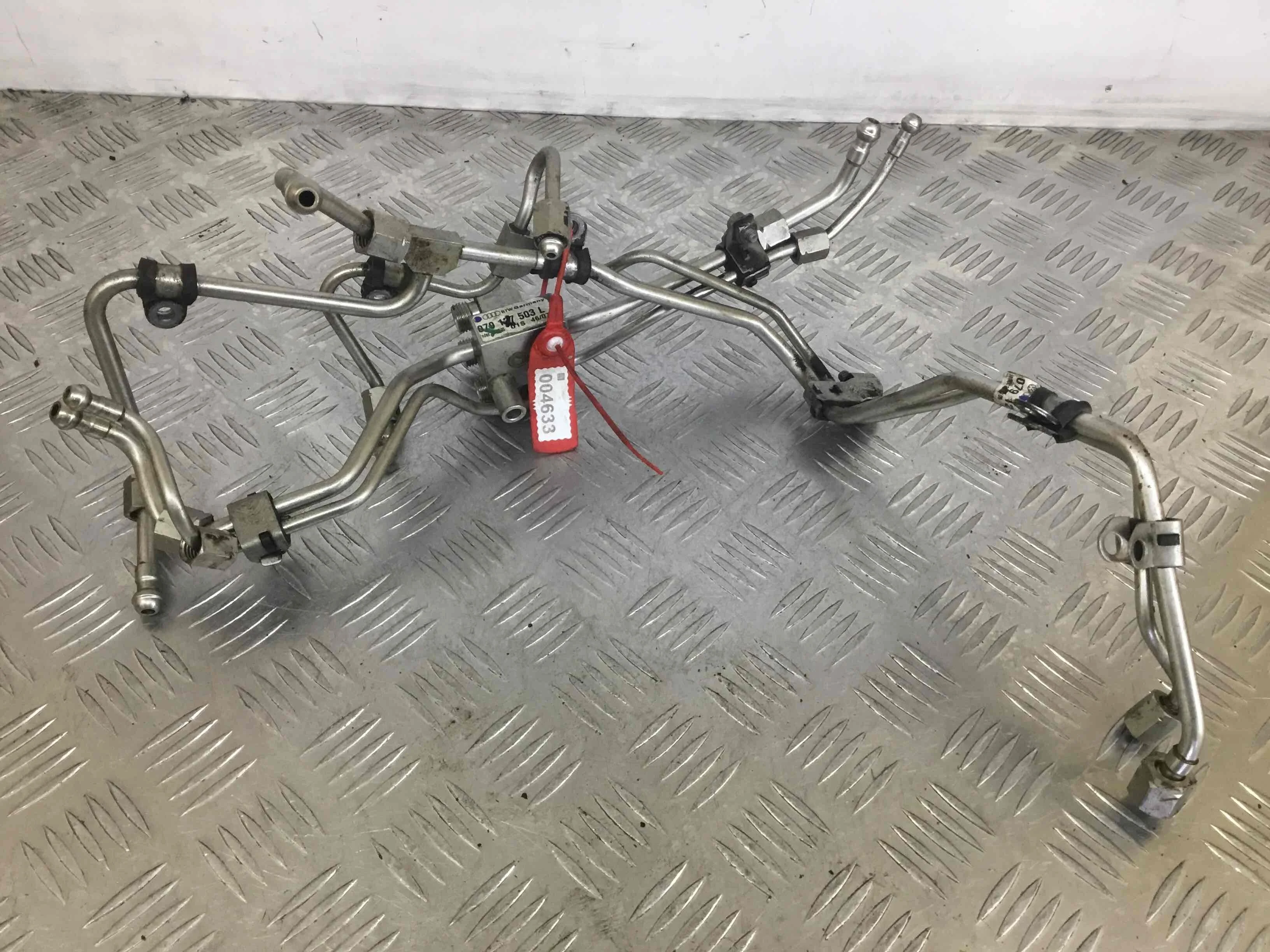 Топливная рампа Audi A6 C6/4F (2004-2008) бензин 4.2 FSI Механика Седан