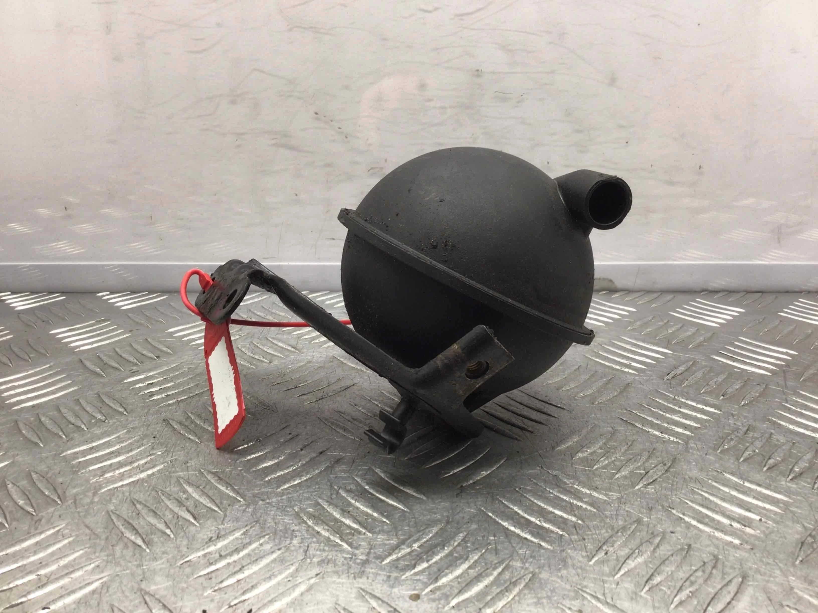 Вакуумный ресивер Skoda Octavia Tour (1996-2000) дизель 1.9  Механика Универсал