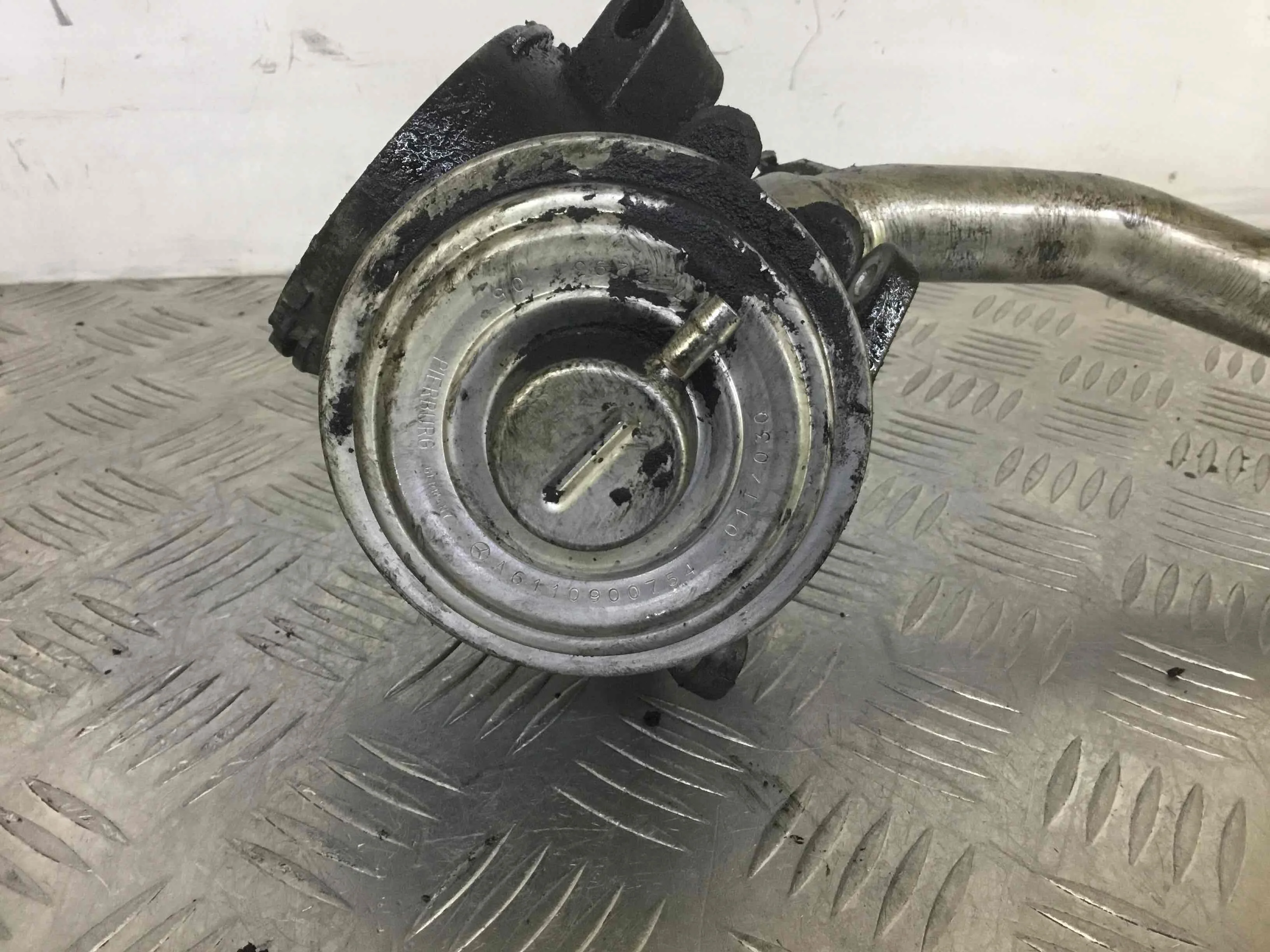 Клапан EGR Mercedes C-klasse W203/S203/CL203 (2000-2004) дизель 2.2 CDI Механика Седан