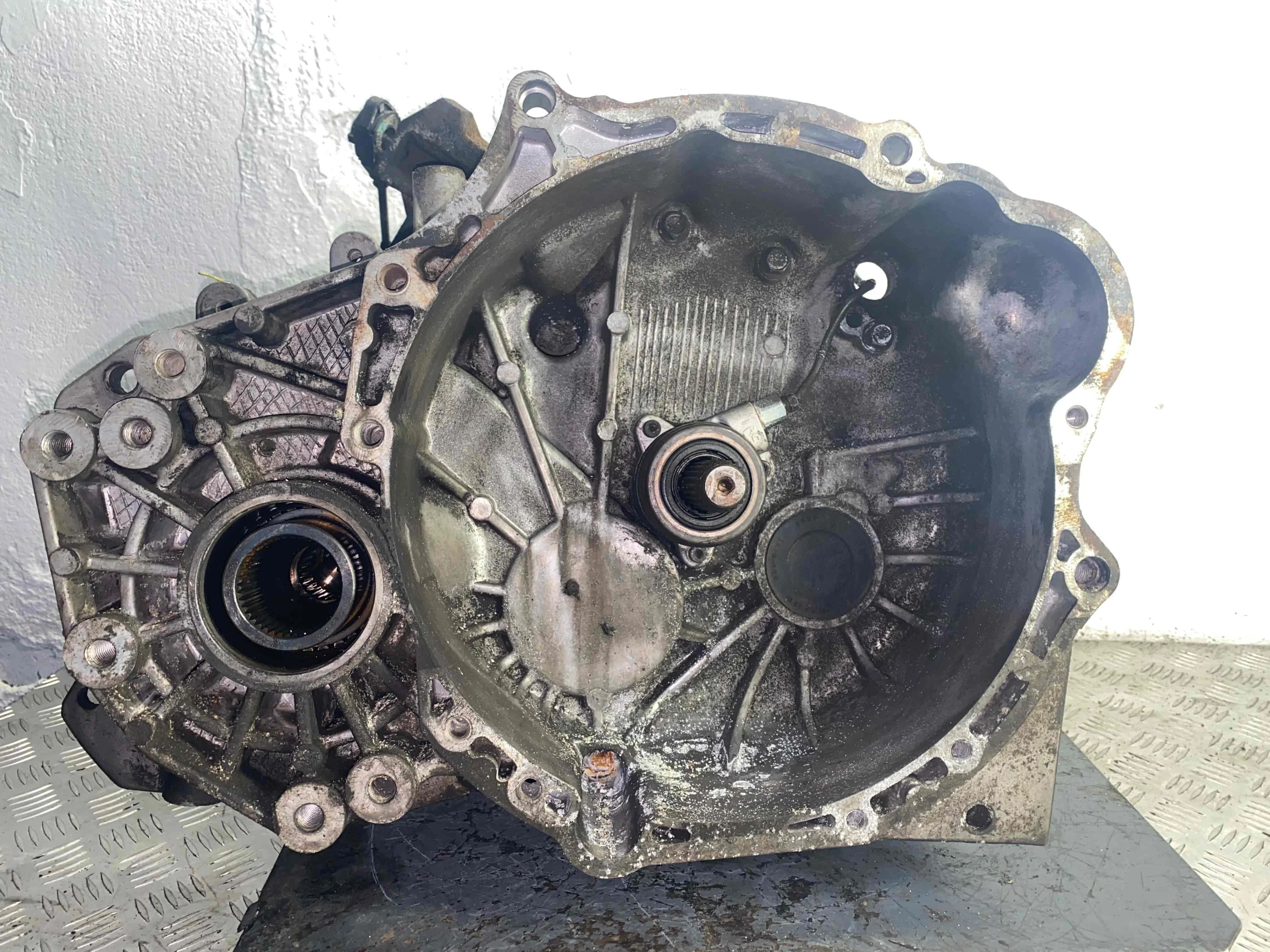 КПП механическая (МКПП) Chevrolet Captiva Captiva (C100) 2006 - 2011 дизель 2.0 CDTI Механика Джип