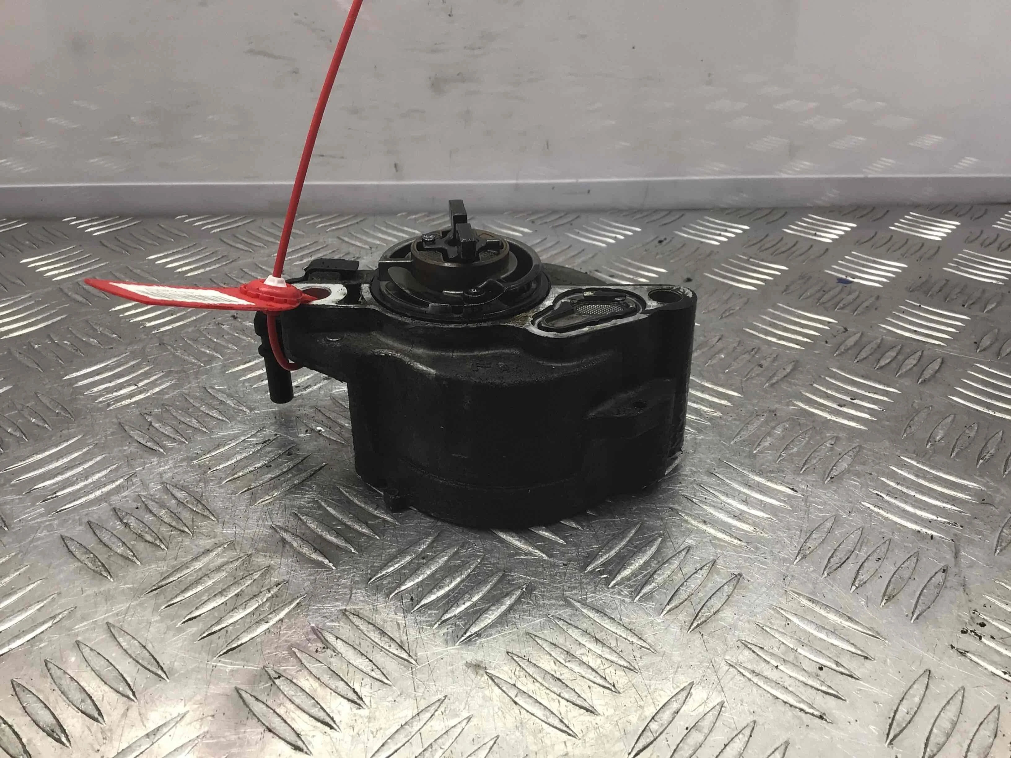 Насос вакуумный Citroen C4 Picasso C4 Picasso (UD) 2006 - 2013 дизель 1.6 HDI Механика Минивэн