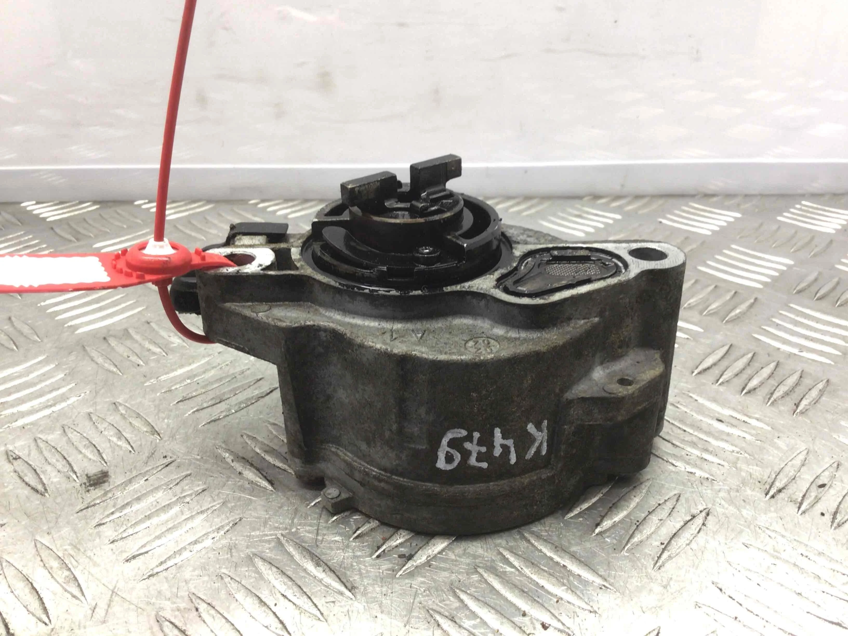 Насос вакуумный Peugeot 307 1 поколение (2001-2005) дизель 1.6 HDI Механика Х/б