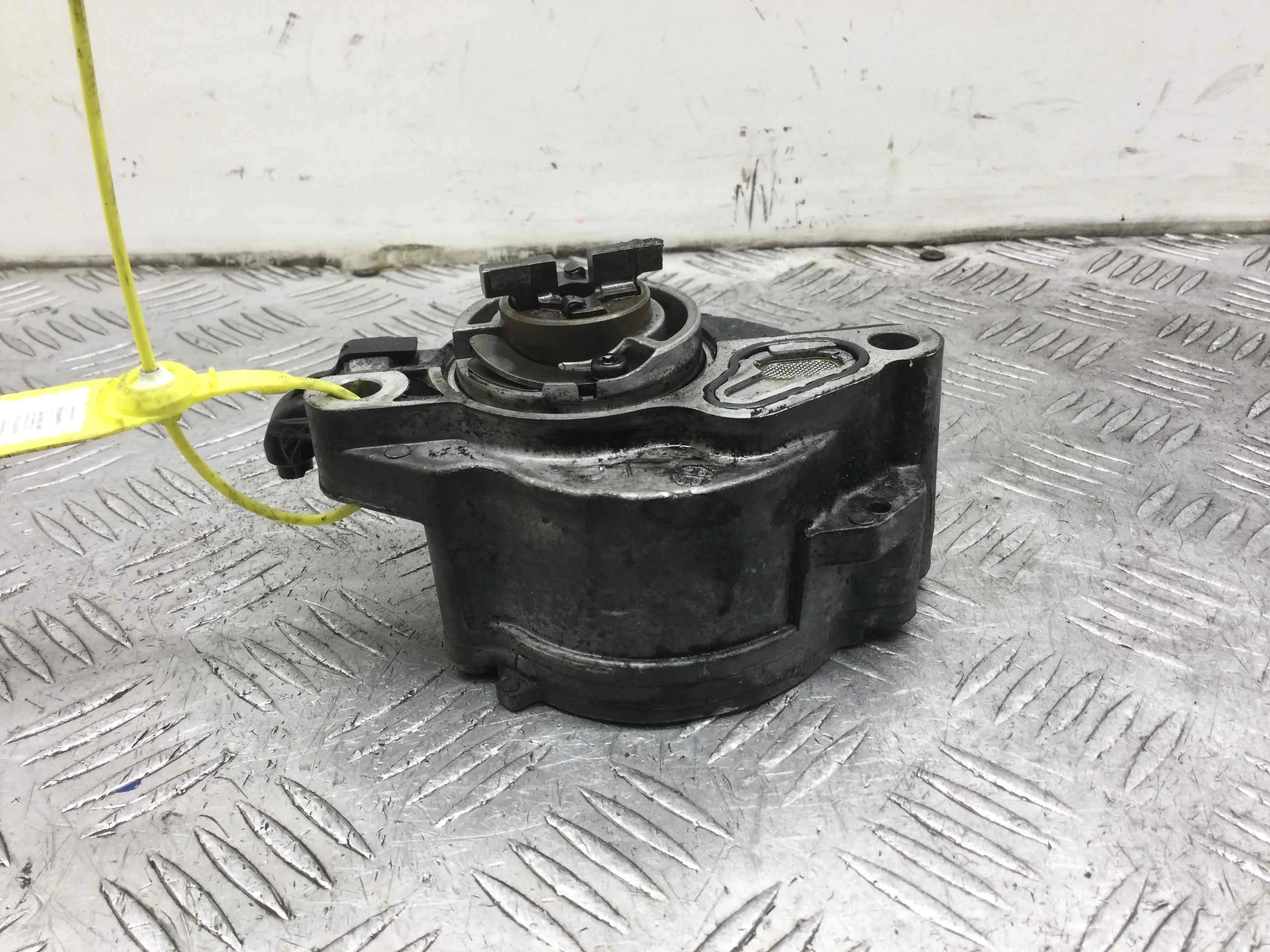 Насос вакуумный Peugeot 308 T7 (2007-2011) дизель 1.6 HDi Механика Универсал