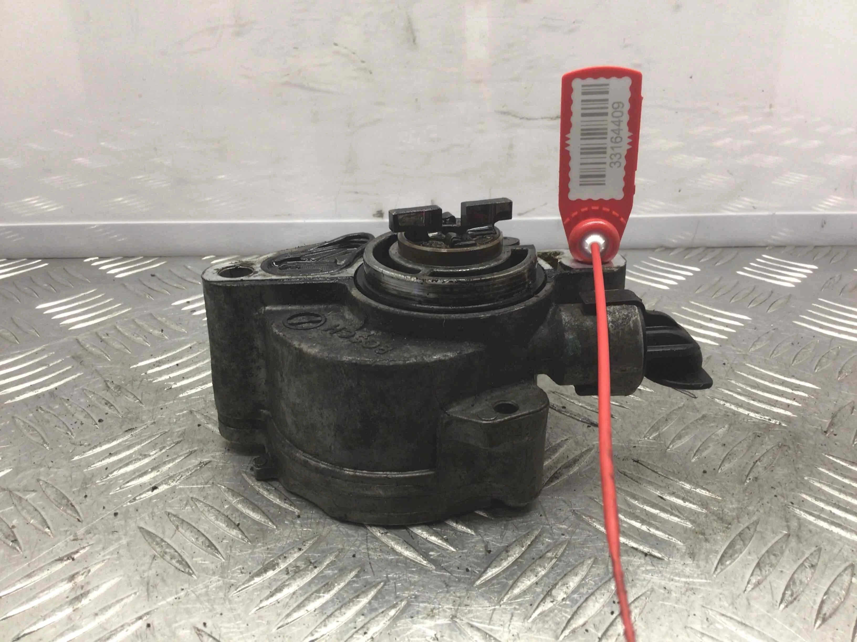 Насос вакуумный Citroen Berlingo 2 поколение (2008-2012) дизель 1.6 HDI Механика Минивэн